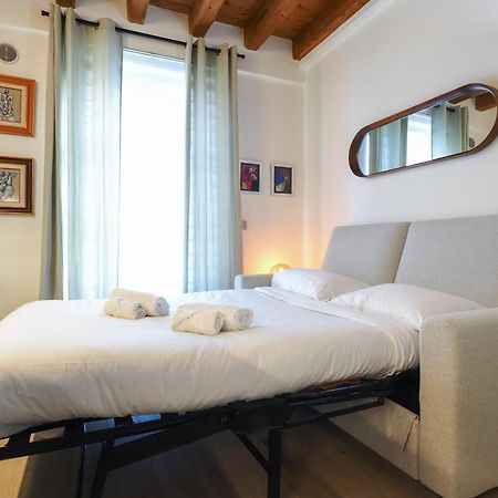 Primopiano - Zumbini Lägenhet Milano Exteriör bild